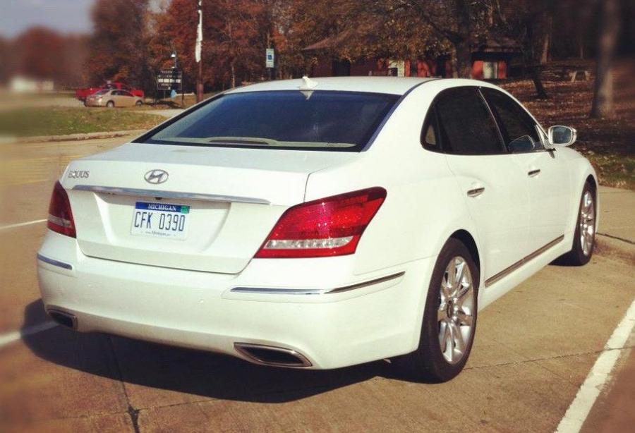  Hyundai Equus Ultimate 2011 года  (фото 5 из 119)